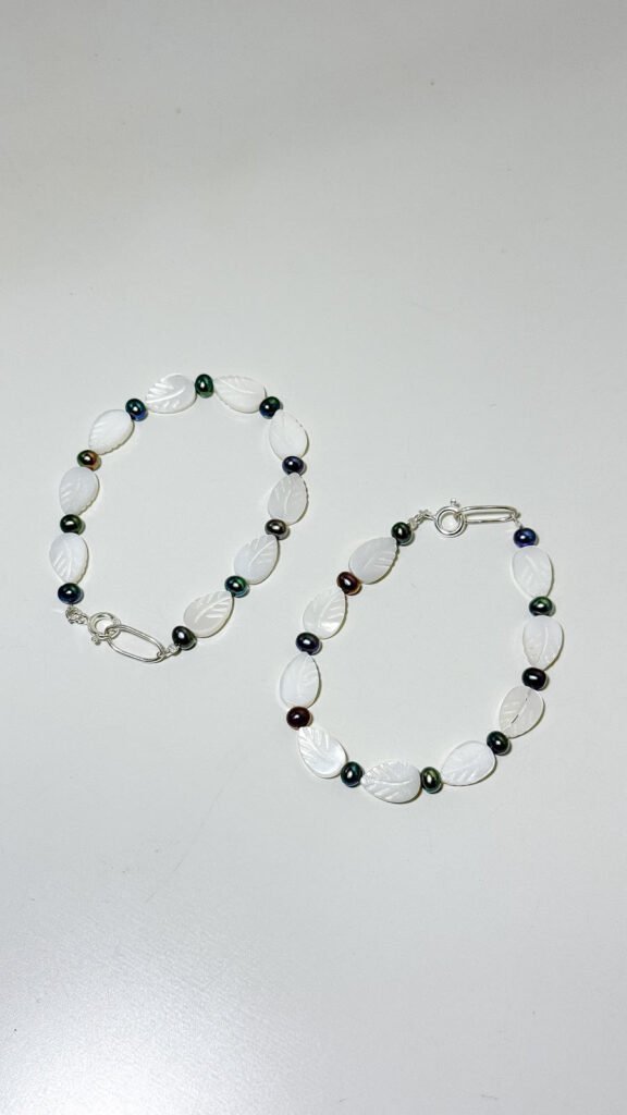 Daun Black Pearl Bracelet