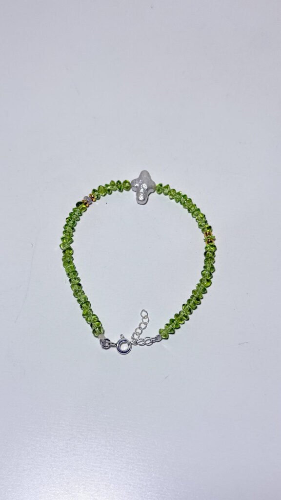Cross Pearl Peridot Bracelet