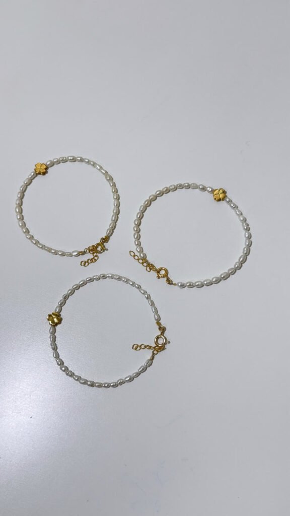 Flower Pearl Bracelet