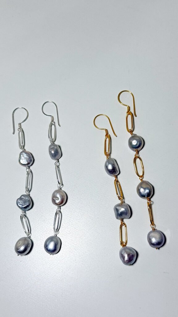 Oriana Grey Pearl Earring
