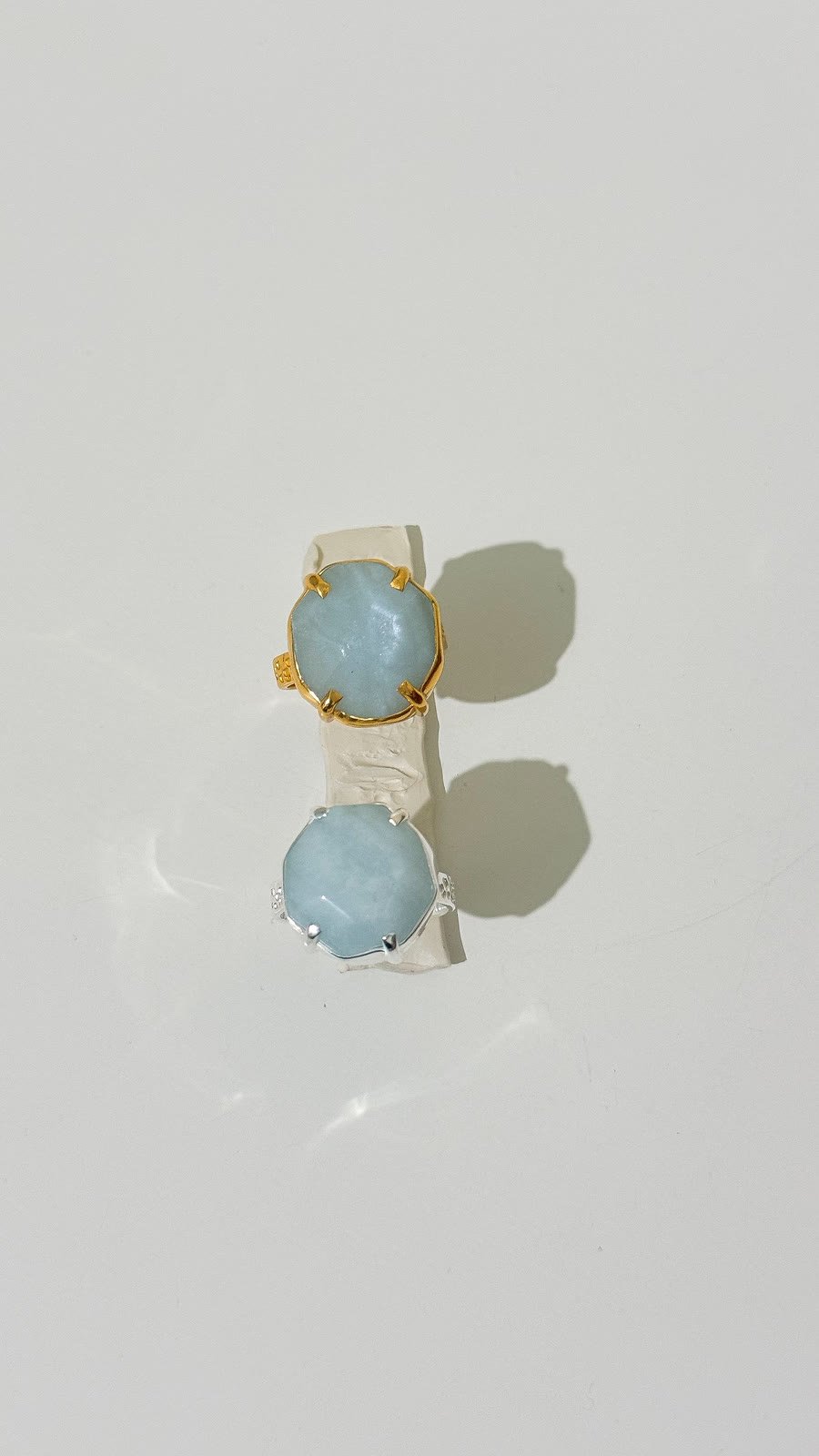 Aquamarine Claw Ring