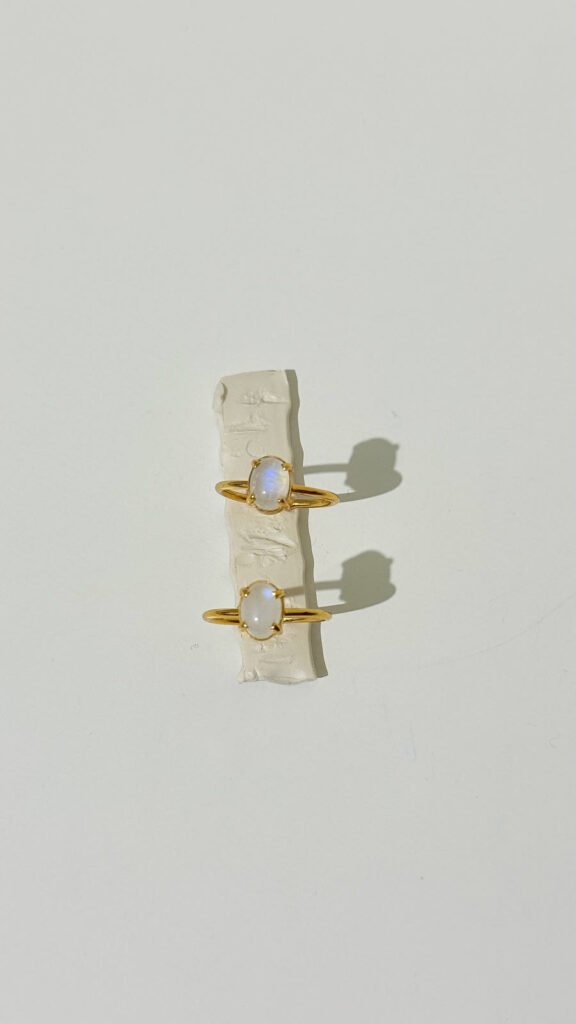Moonstone Claw Ring, Gold